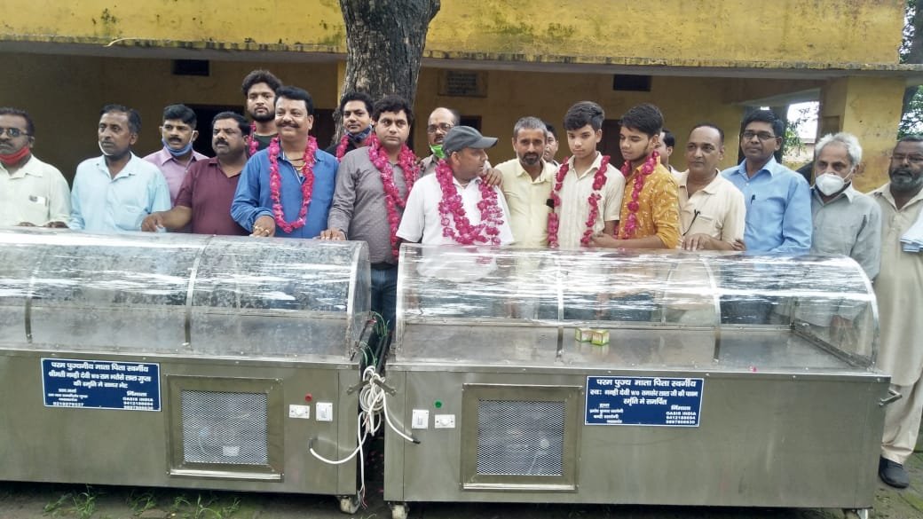 Photo of शमशान समिति को मिले दो डीप फ्रीजर,  दुकानों की नीलामी टली